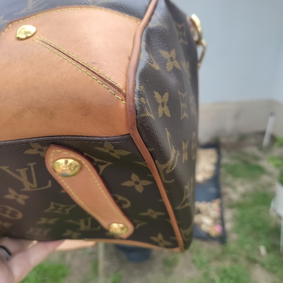 Authentic Louis Vuitton Retiro GM (large)*SOLD** - Picture 9 of 16